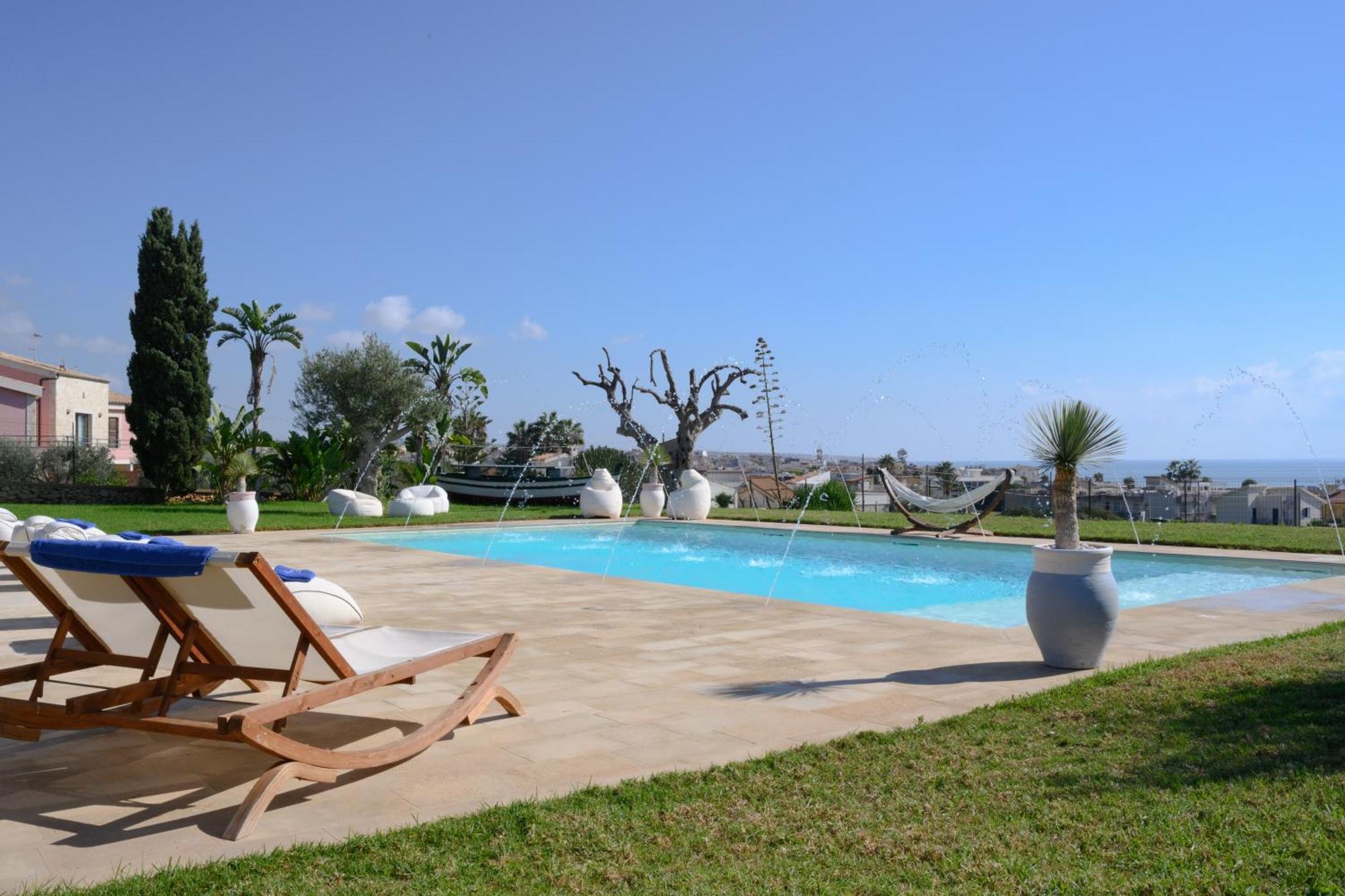 Poggio Leano Boutique Hotel Донналуката Экстерьер фото
