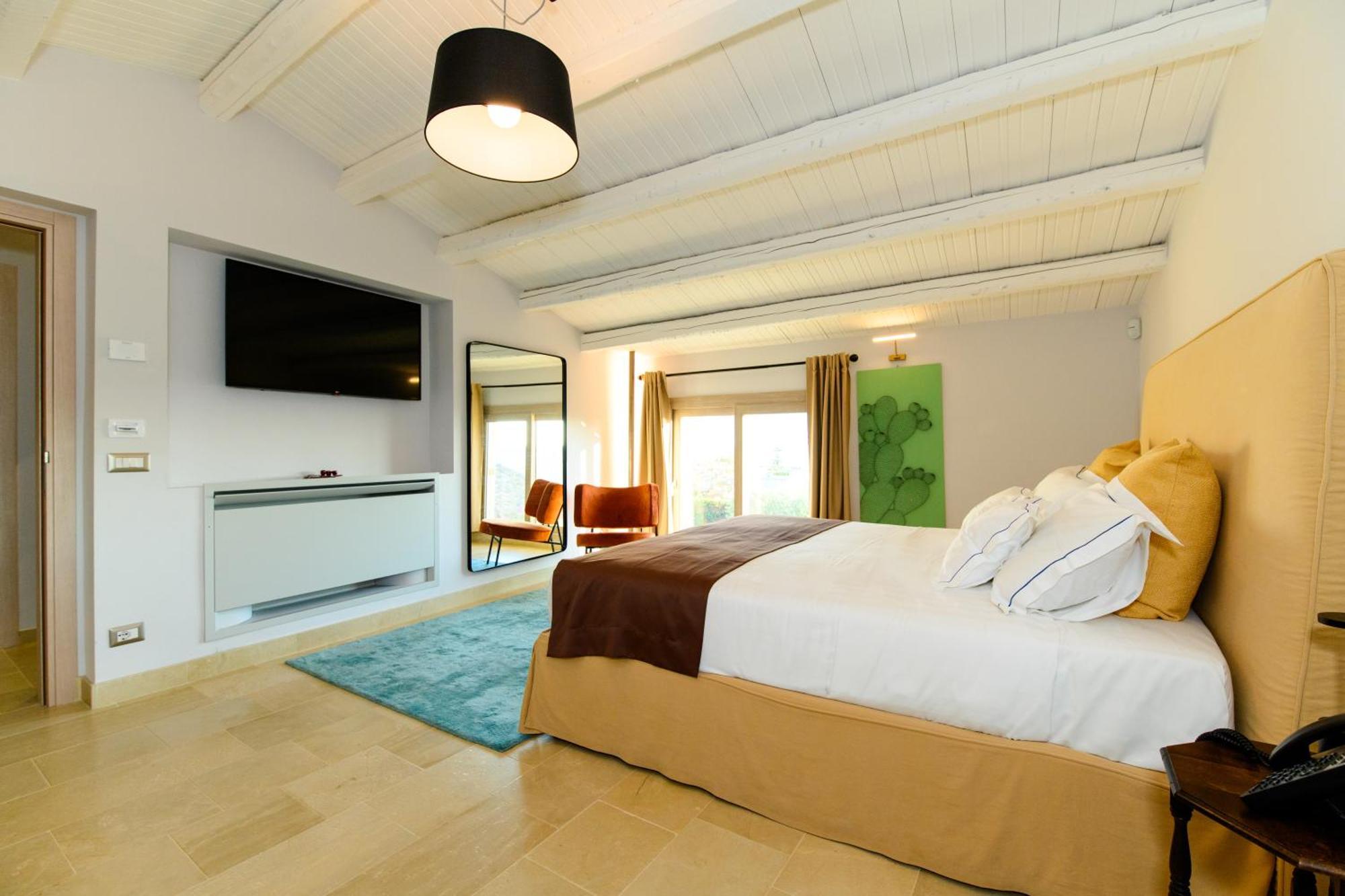 Poggio Leano Boutique Hotel Донналуката Экстерьер фото