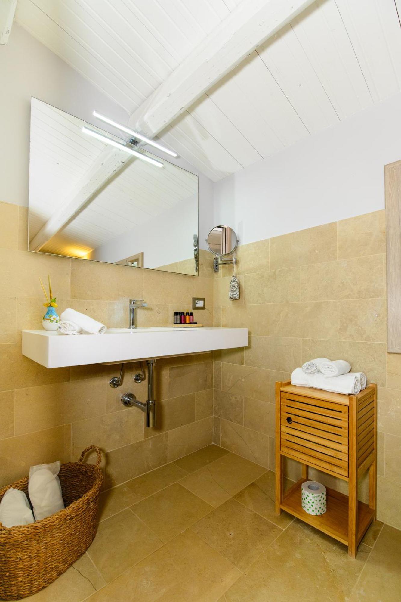 Poggio Leano Boutique Hotel Донналуката Экстерьер фото