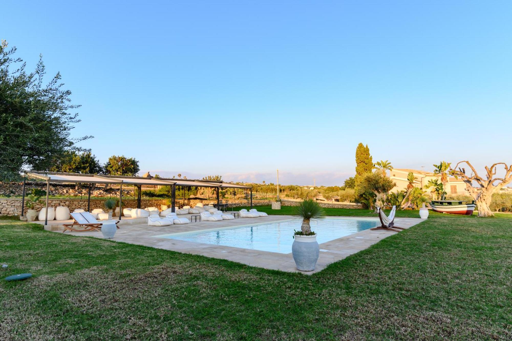 Poggio Leano Boutique Hotel Донналуката Экстерьер фото