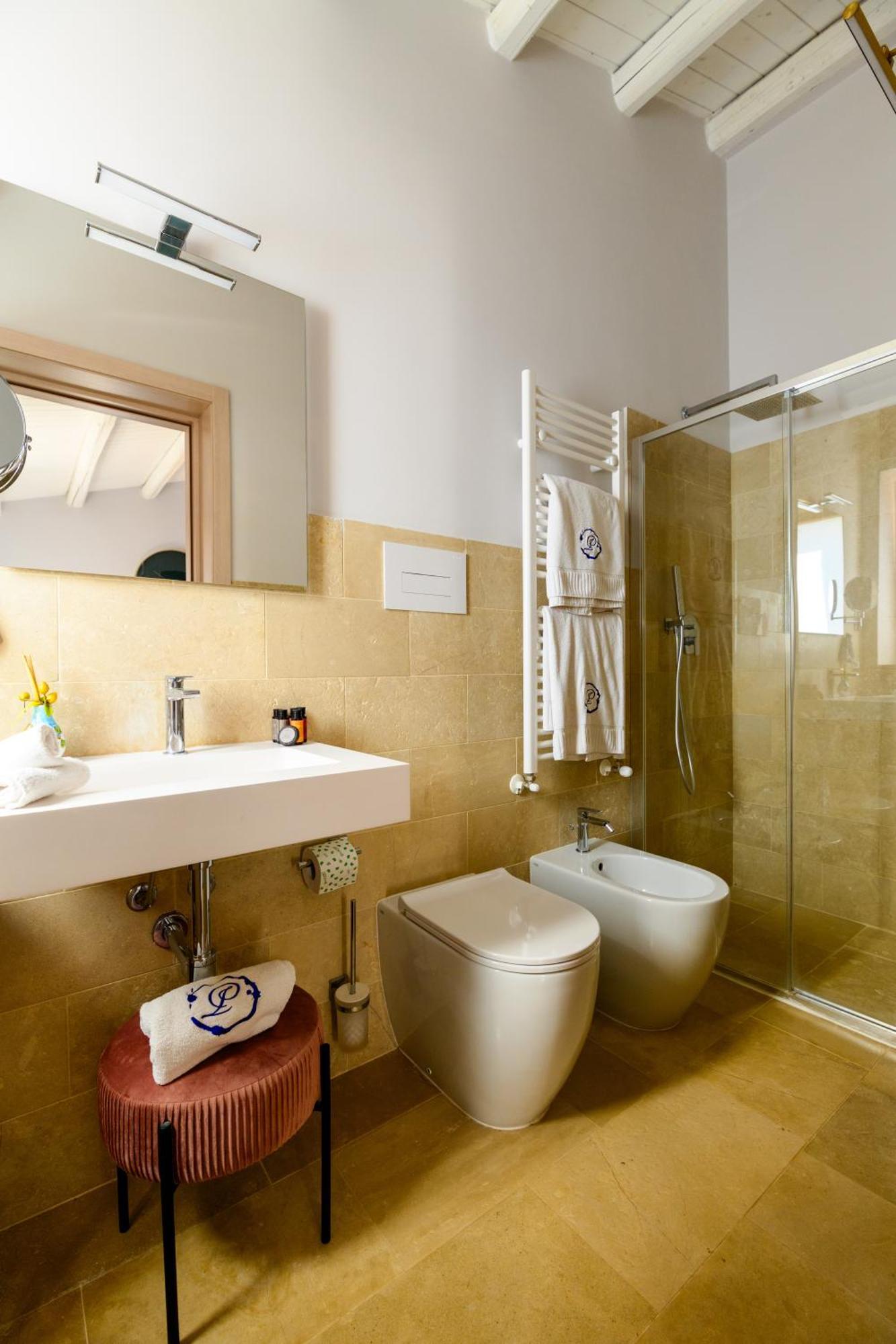 Poggio Leano Boutique Hotel Донналуката Экстерьер фото